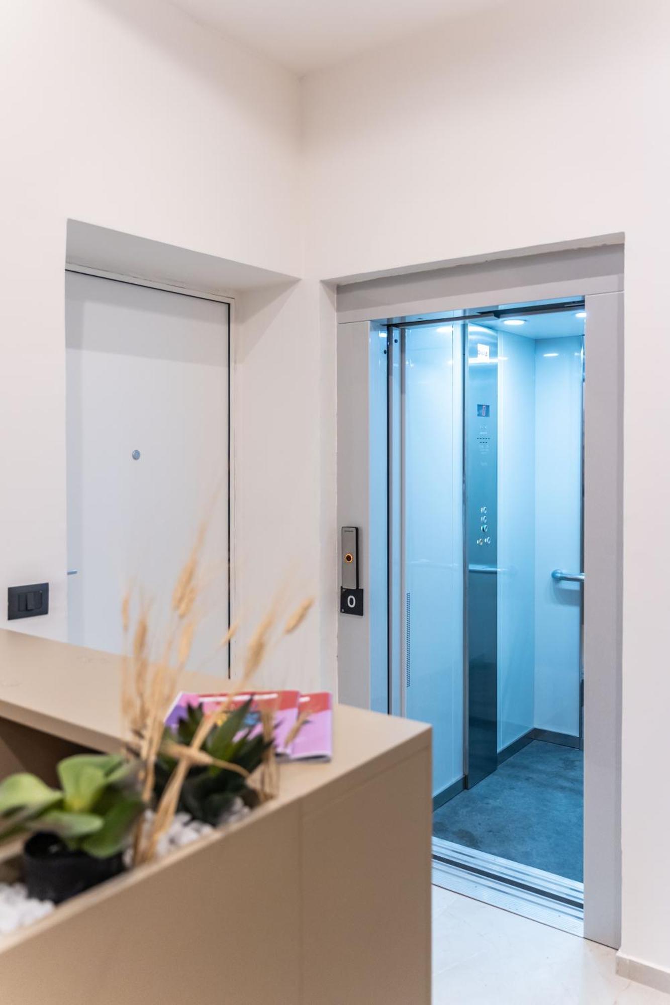 Ambrosia Room & Apartment Rossano Exterior photo