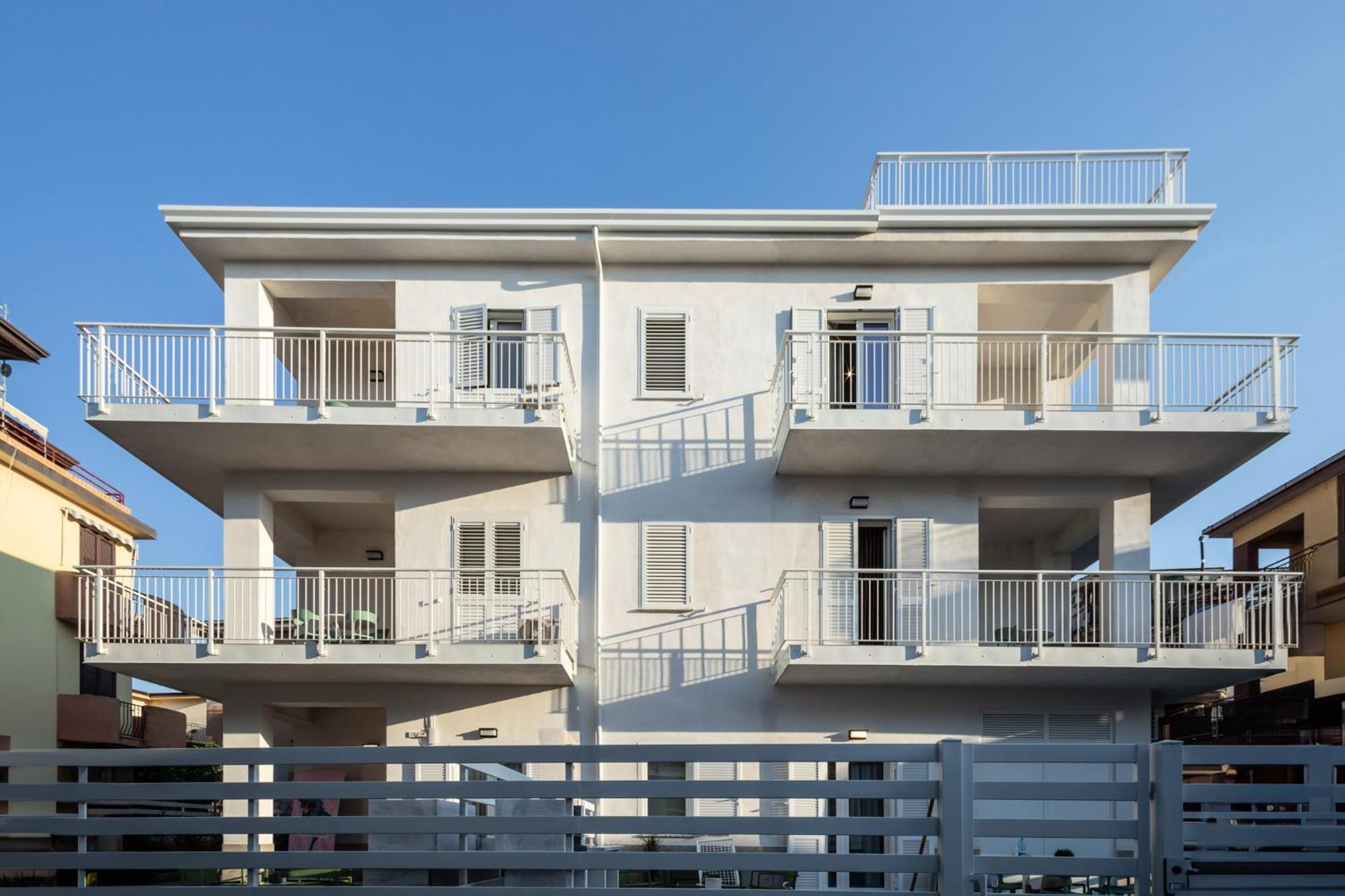 Ambrosia Room & Apartment Rossano Exterior photo